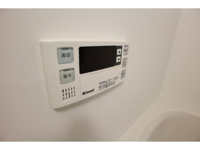  近鉄難波線・奈良線/近鉄奈良駅 バス16分梅美台7丁目下車:停歩6分 1階 築11年