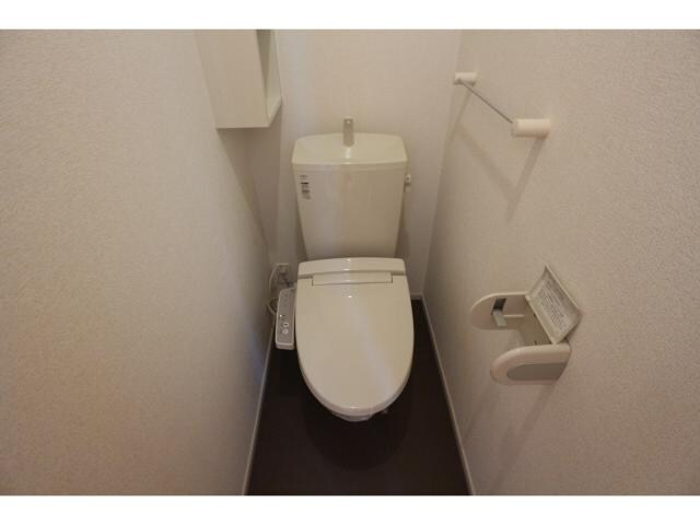  近鉄難波線・奈良線/近鉄奈良駅 バス16分梅美台7丁目下車:停歩6分 1階 築11年