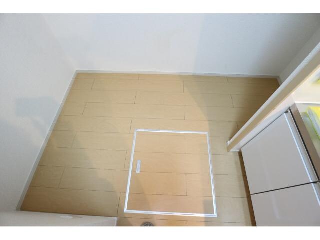  近鉄難波線・奈良線/近鉄奈良駅 バス16分梅美台7丁目下車:停歩6分 1階 築11年