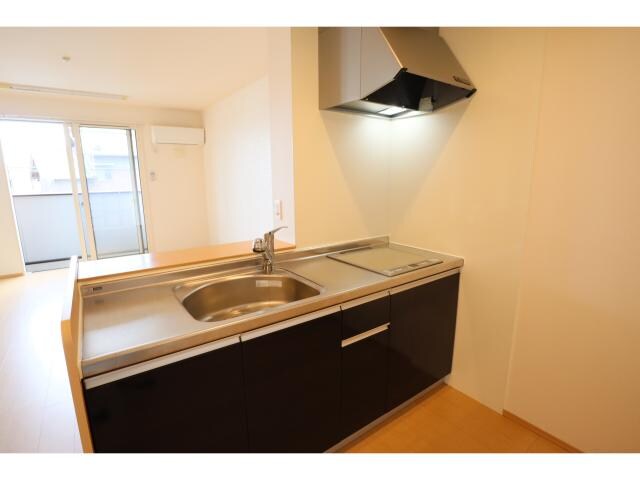  近鉄橿原線/尼ケ辻駅 徒歩11分 2階 築11年