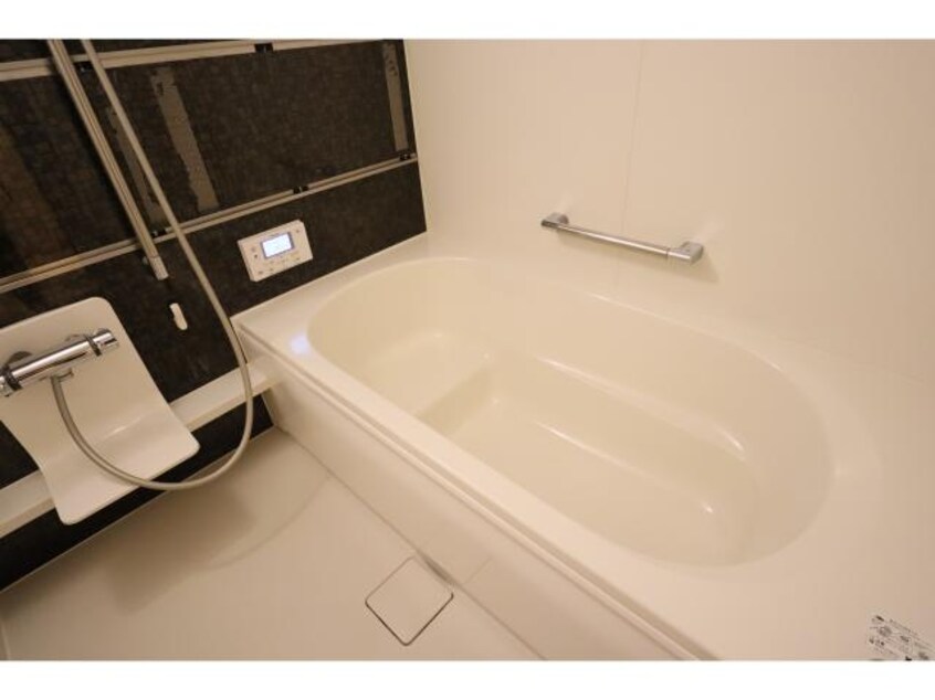  近鉄橿原線/尼ケ辻駅 徒歩11分 2階 築11年