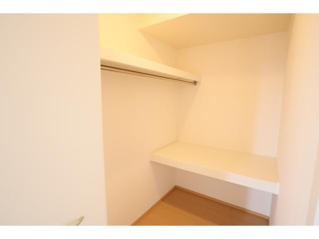  近鉄橿原線/尼ケ辻駅 徒歩11分 2階 築11年