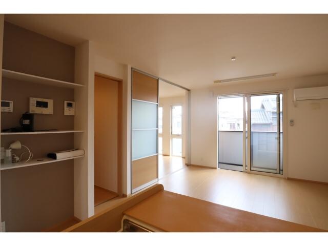  近鉄橿原線/尼ケ辻駅 徒歩11分 2階 築11年