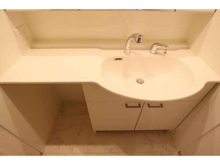  近鉄橿原線/尼ケ辻駅 徒歩11分 2階 築11年