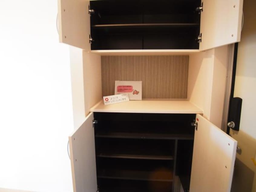  近鉄難波線・奈良線/近鉄奈良駅 バス14分北神殿下車:停歩6分 2階 築11年