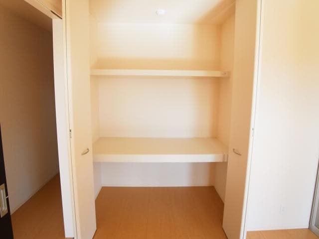  近鉄難波線・奈良線/近鉄奈良駅 バス14分北神殿下車:停歩6分 2階 築11年