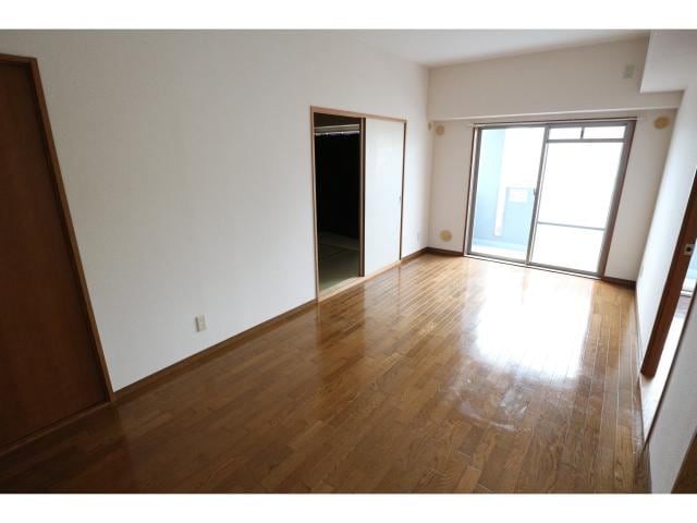  近鉄難波線・奈良線/新大宮駅 徒歩3分 6階 築28年