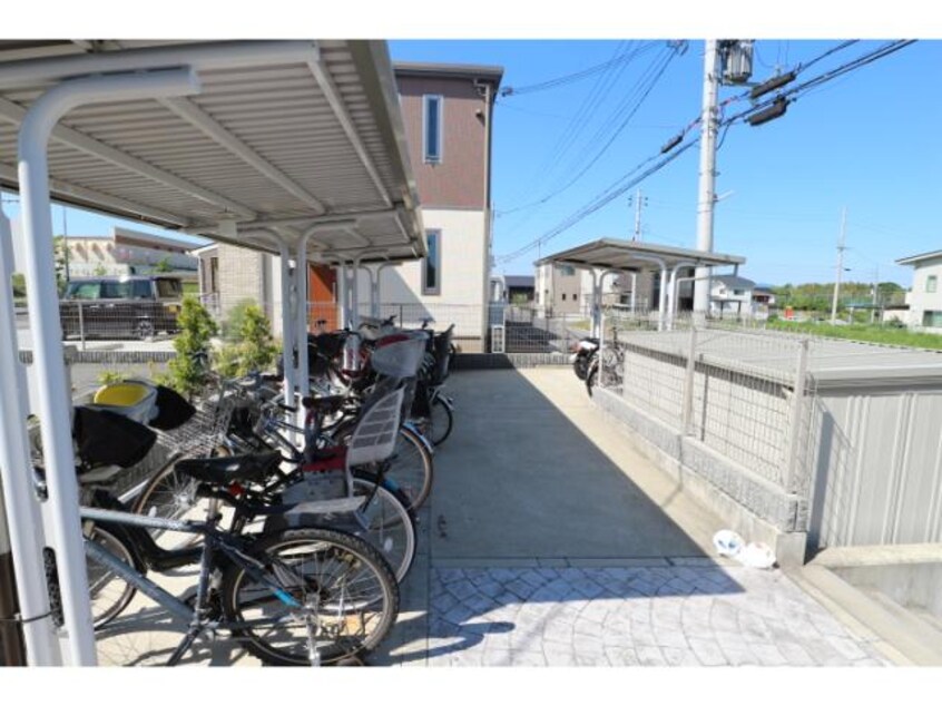  大和路線・関西本線/木津駅 徒歩15分 2階 築10年