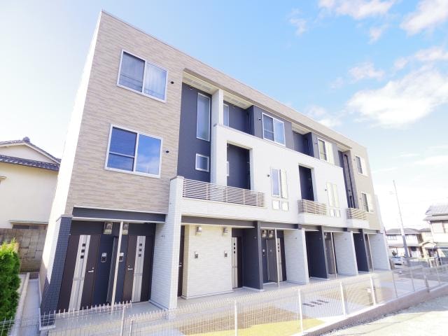  近鉄難波線・奈良線/近鉄奈良駅 徒歩17分 1階 築10年