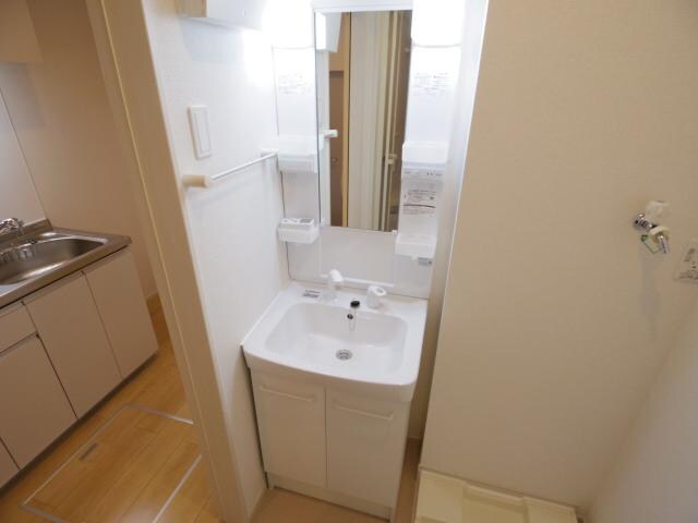  近鉄橿原線/九条駅 徒歩18分 1階 築9年