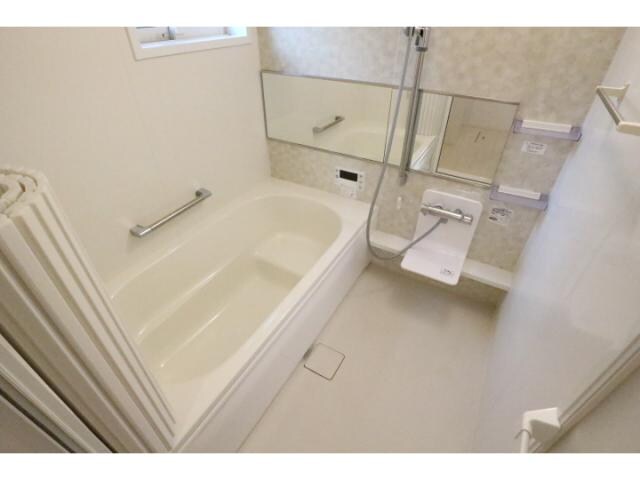  近鉄難波線・奈良線/近鉄奈良駅 徒歩7分 1階 築8年