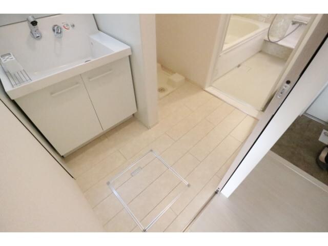  近鉄難波線・奈良線/近鉄奈良駅 徒歩7分 1階 築8年