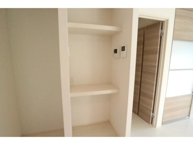  近鉄難波線・奈良線/近鉄奈良駅 徒歩7分 1階 築8年