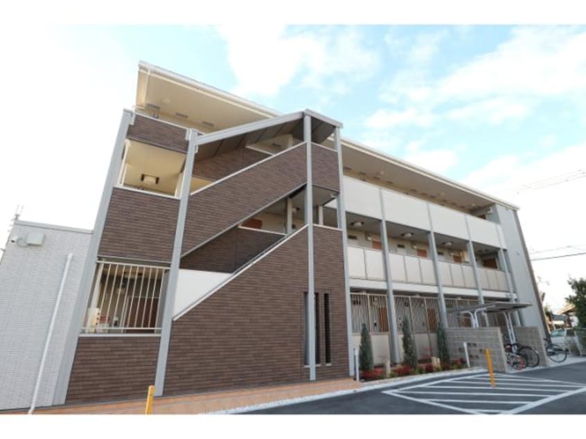  大和路線・関西本線/奈良駅 バス15分大和ハウス下車:停歩9分 2階 築8年