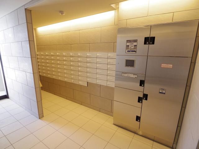  近鉄難波線・奈良線/新大宮駅 徒歩3分 5階 築8年