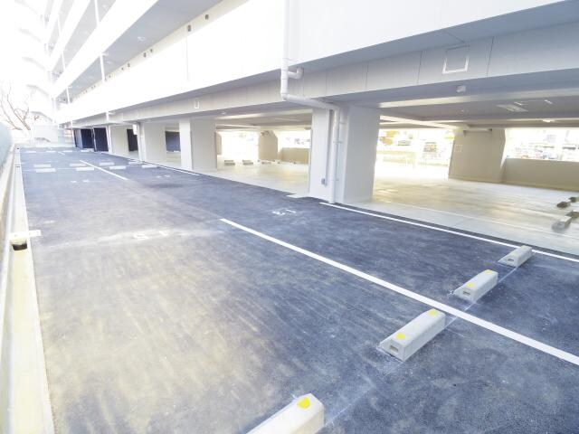  近鉄難波線・奈良線/新大宮駅 徒歩3分 6階 築8年