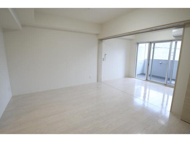  近鉄難波線・奈良線/新大宮駅 徒歩3分 5階 築8年