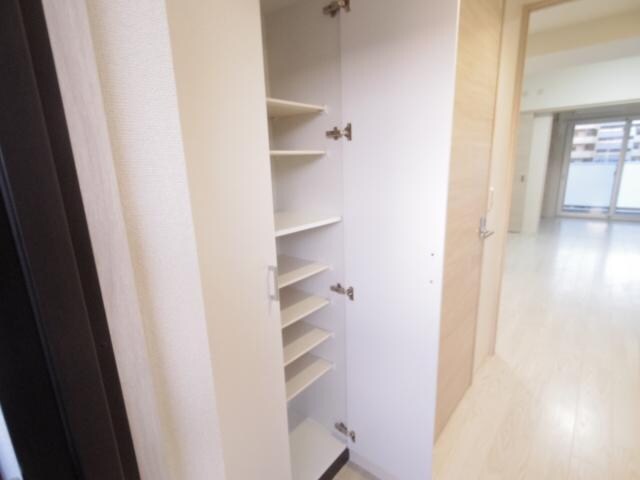  近鉄難波線・奈良線/新大宮駅 徒歩3分 5階 築8年