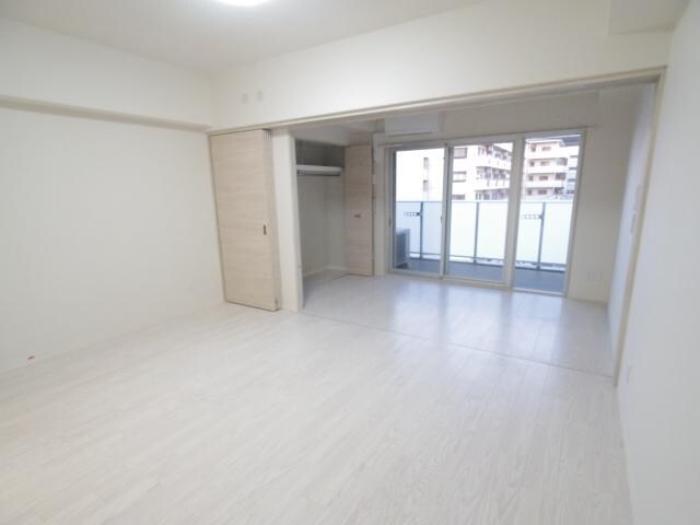  近鉄難波線・奈良線/新大宮駅 徒歩3分 5階 築8年