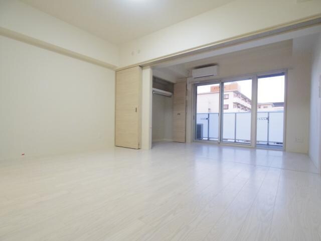  近鉄難波線・奈良線/新大宮駅 徒歩3分 5階 築8年