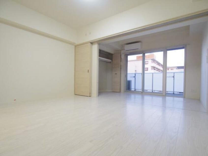  近鉄難波線・奈良線/新大宮駅 徒歩3分 5階 築8年