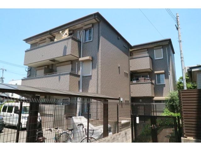  近鉄難波線・奈良線/近鉄奈良駅 徒歩9分 1階 築8年