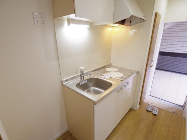  大和路線・関西本線/奈良駅 徒歩3分 1階 築8年