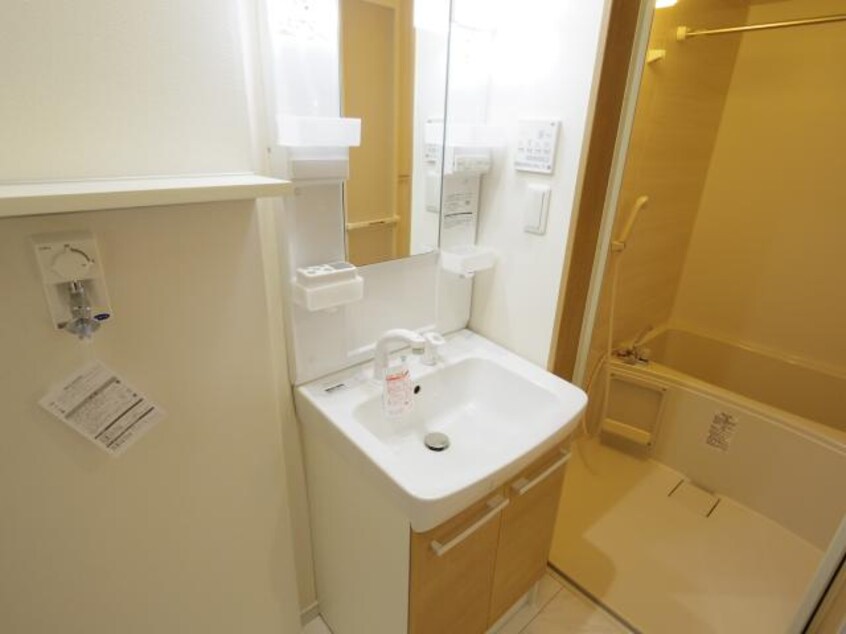  大和路線・関西本線/奈良駅 徒歩3分 2階 築8年