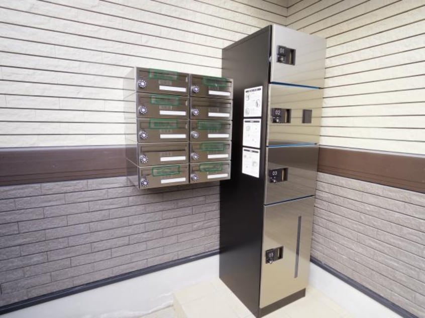  大和路線・関西本線/奈良駅 徒歩3分 1階 築8年