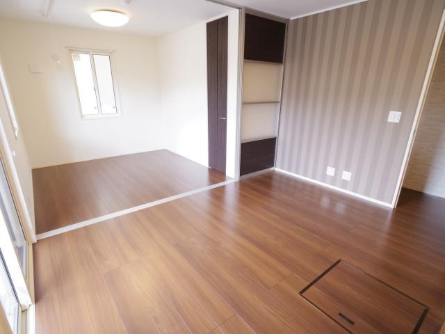  近鉄難波線・奈良線/新大宮駅 徒歩15分 1階 築7年