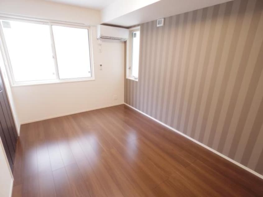  近鉄難波線・奈良線/新大宮駅 徒歩15分 1階 築7年