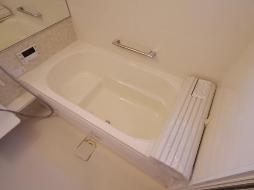  大和路線・関西本線/奈良駅 バス10分北神殿下車:停歩5分 1階 築7年