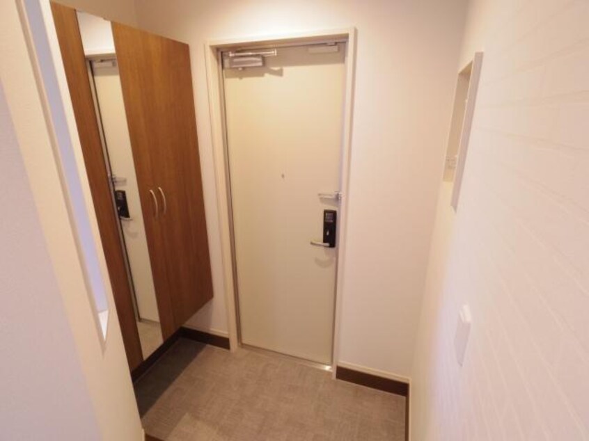  大和路線・関西本線/奈良駅 バス10分北神殿下車:停歩5分 1階 築7年