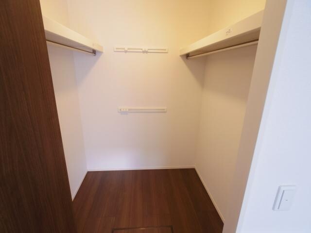  大和路線・関西本線/奈良駅 バス10分北神殿下車:停歩5分 1階 築7年