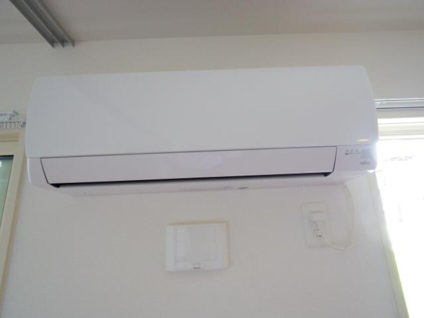  大和路線・関西本線/奈良駅 バス10分北神殿下車:停歩5分 1階 築7年