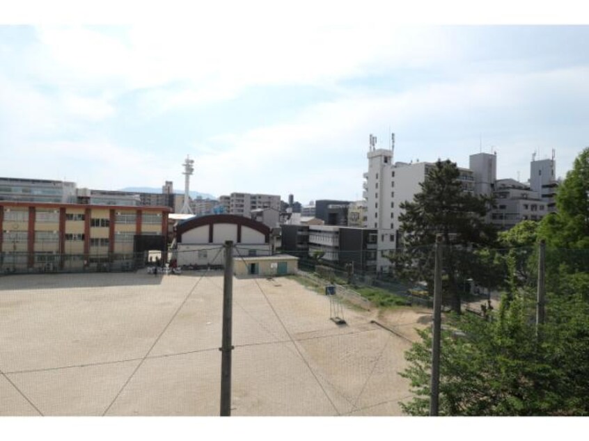  近鉄難波線・奈良線/新大宮駅 徒歩4分 4階 築48年