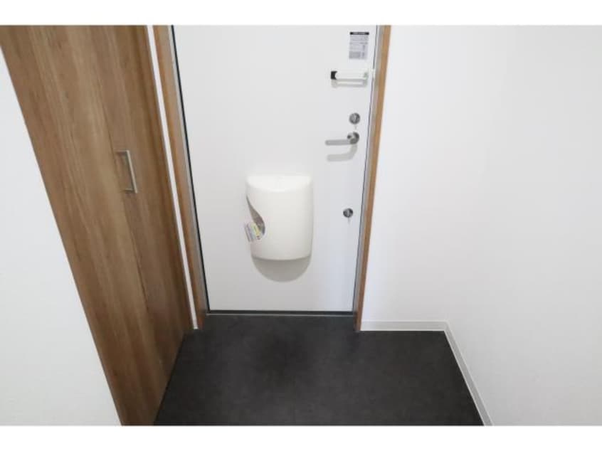  近鉄難波線・奈良線/新大宮駅 徒歩2分 2階 築6年