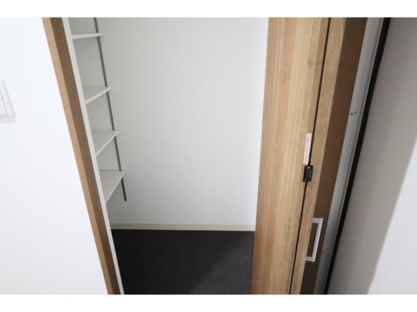  近鉄難波線・奈良線/新大宮駅 徒歩2分 2階 築6年