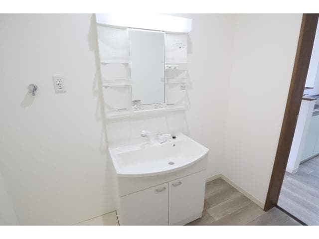  近鉄難波線・奈良線/新大宮駅 徒歩2分 2階 築6年