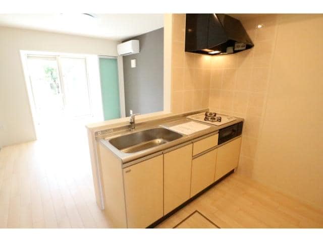  近鉄橿原線/尼ケ辻駅 徒歩13分 1階 築5年