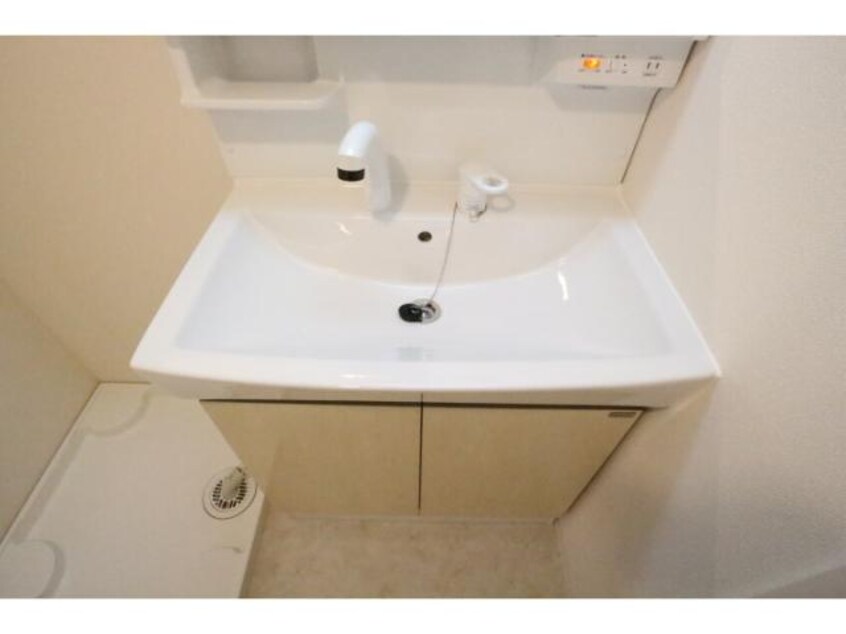  近鉄橿原線/尼ケ辻駅 徒歩13分 1階 築5年