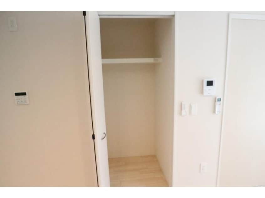  近鉄橿原線/尼ケ辻駅 徒歩13分 1階 築5年