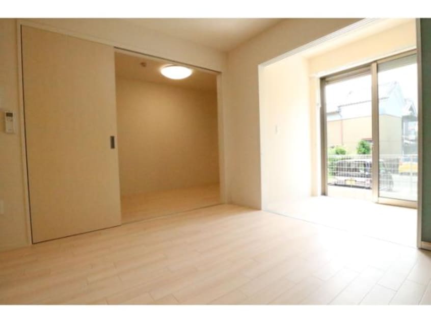  近鉄橿原線/尼ケ辻駅 徒歩13分 1階 築5年