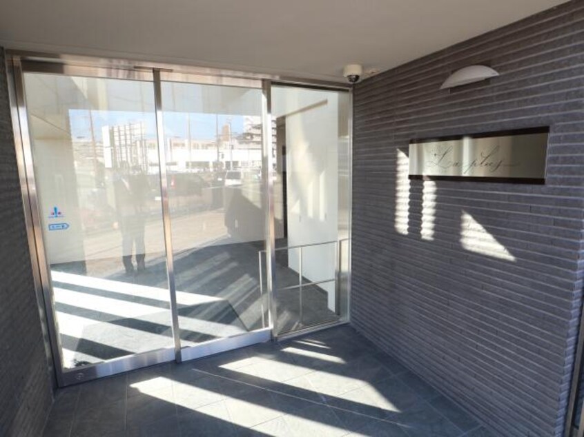  近鉄難波線・奈良線/新大宮駅 徒歩9分 5階 築4年