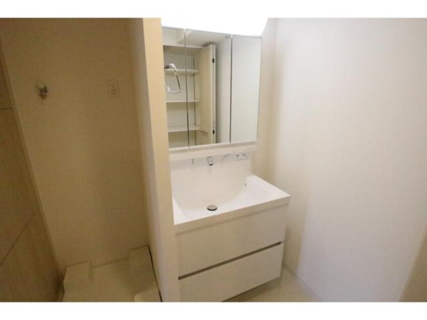  近鉄難波線・奈良線/新大宮駅 徒歩9分 5階 築4年