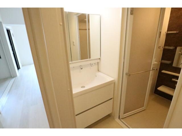  近鉄難波線・奈良線/新大宮駅 徒歩9分 2階 築4年