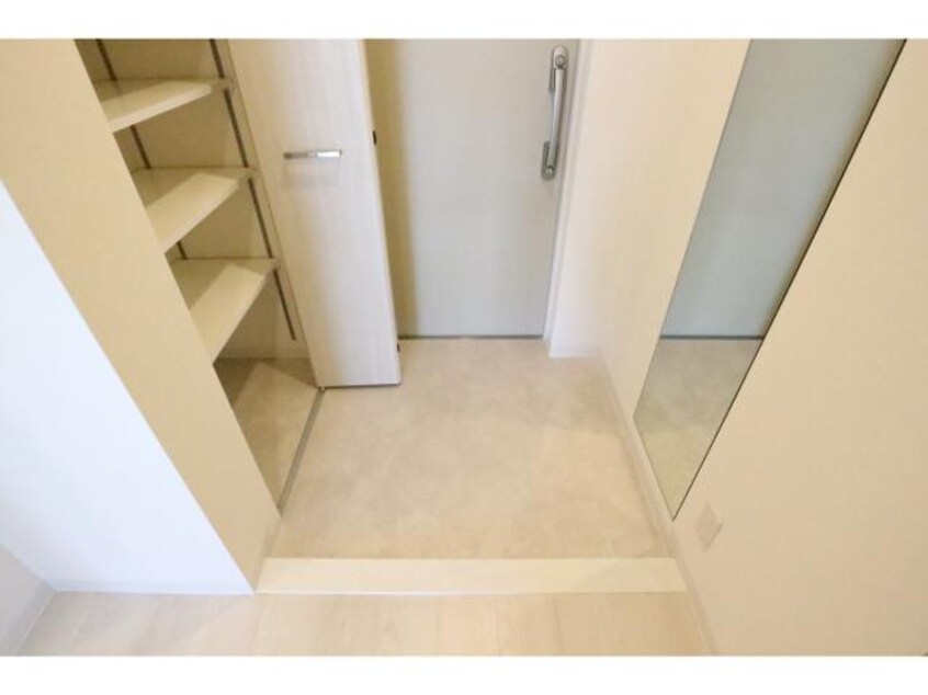  近鉄難波線・奈良線/新大宮駅 徒歩9分 2階 築4年