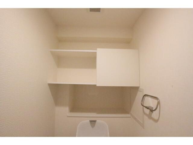  近鉄難波線・奈良線/新大宮駅 徒歩9分 2階 築4年