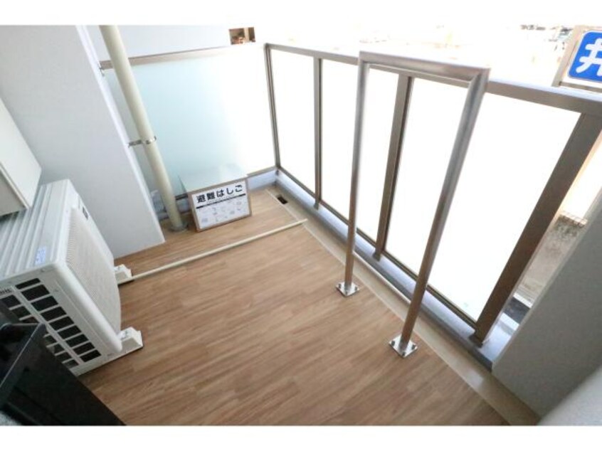  近鉄難波線・奈良線/新大宮駅 徒歩9分 2階 築4年