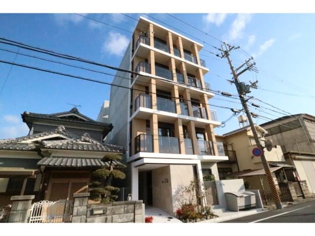  近鉄難波線・奈良線/近鉄奈良駅 徒歩10分 2階 築5年